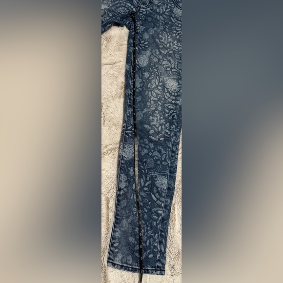 Merona Jeans Womens Size 4 Ankle Skinny Floral Print Blue Denim Jeans - Picture 8 of 11